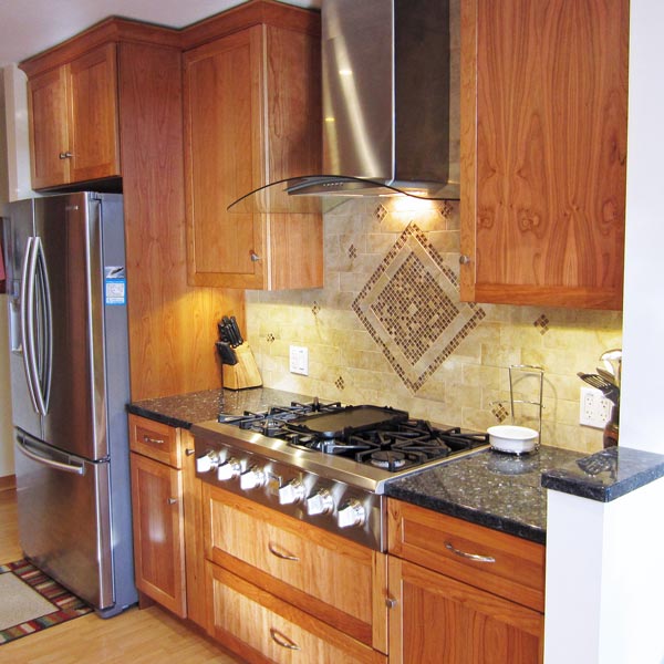 custom kitchen backsplash